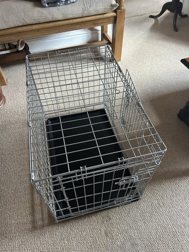 Pets home dog crate - at, 2
