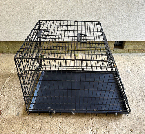 Black steel wire folding dog - folding,